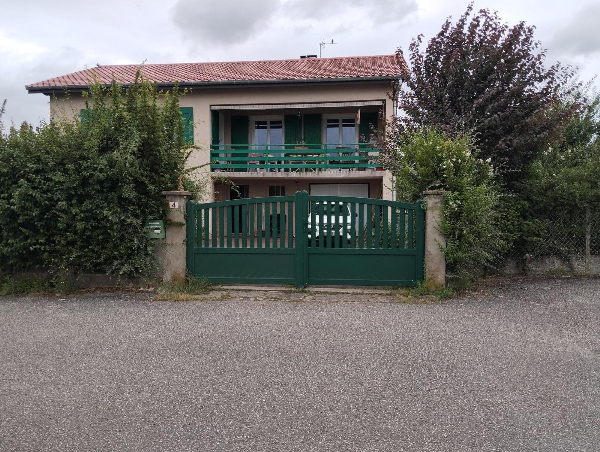 L'Escale Thermale Montrond-les-Bains Extérieur photo